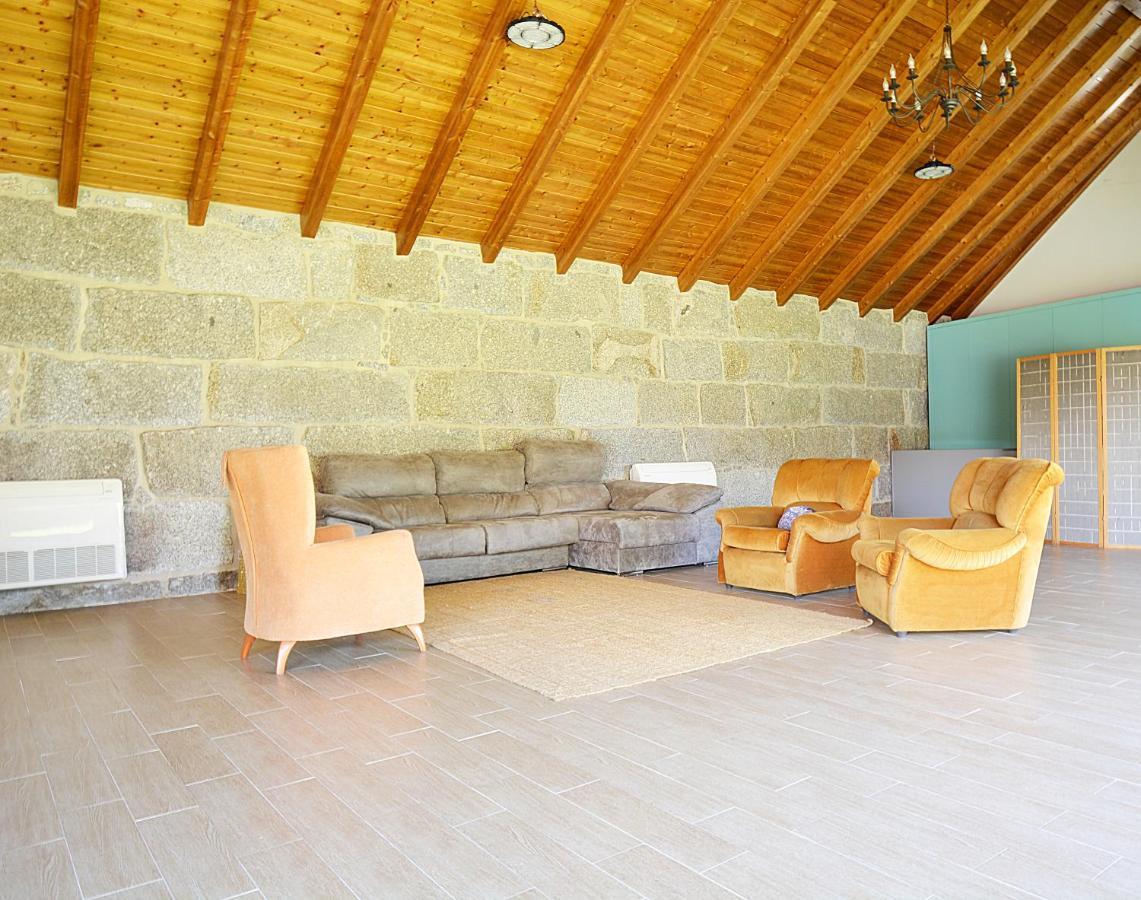 Galihost - Casa Con Precioso Jardin En Vilanova De Arousa 외부 사진