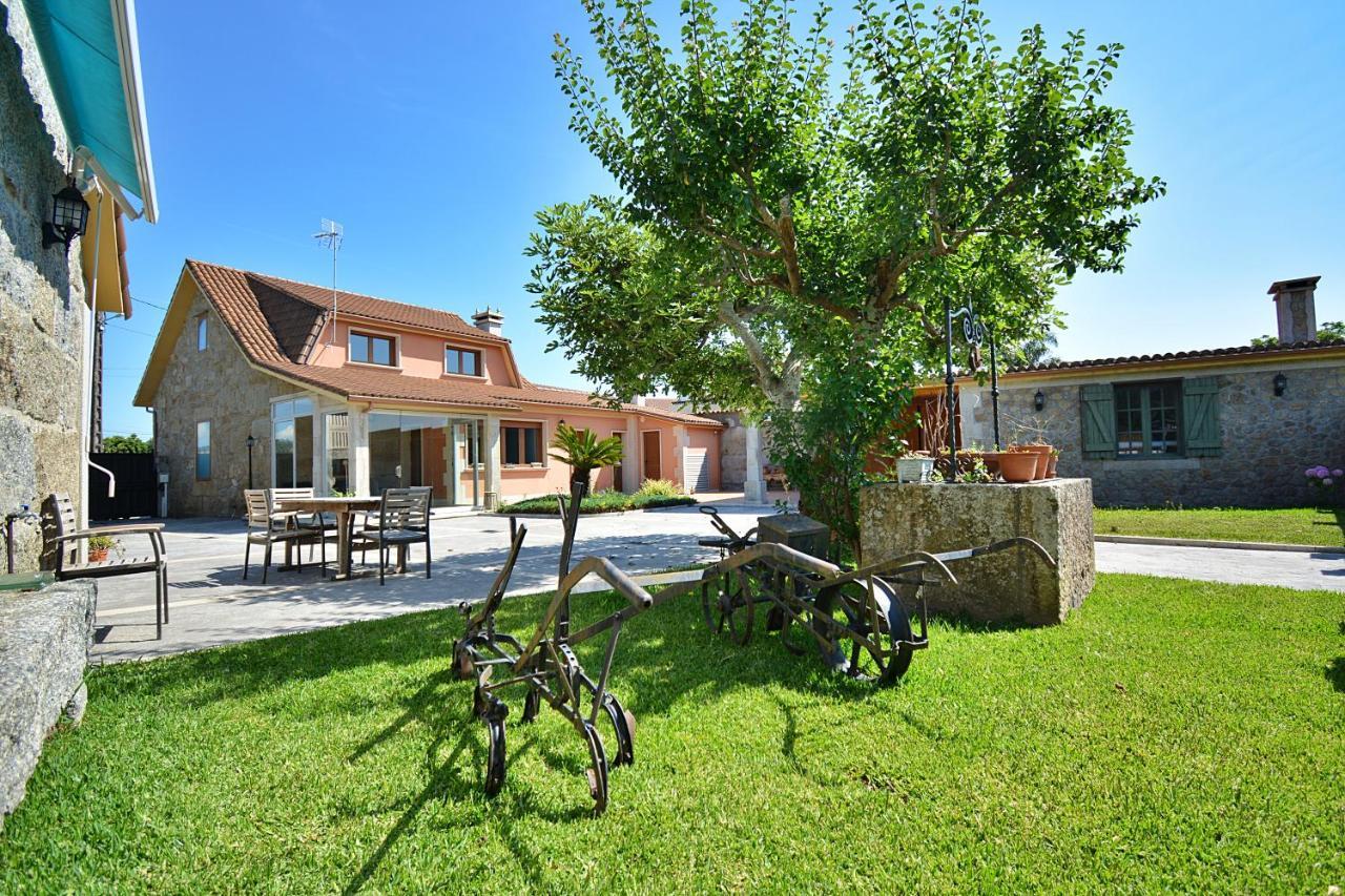 Galihost - Casa Con Precioso Jardin En Vilanova De Arousa 외부 사진