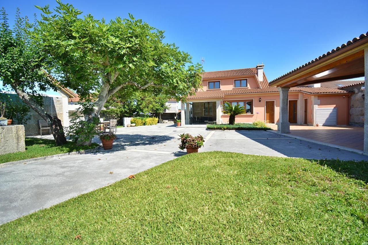 Galihost - Casa Con Precioso Jardin En Vilanova De Arousa 외부 사진